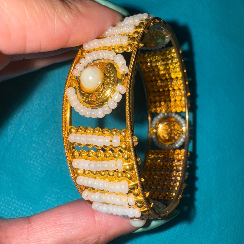 Pearl Beaded Bangle Bracelet